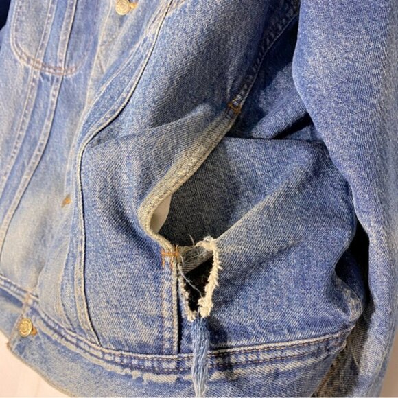 Vintage Blue Bay Distressed Blanket Lined Denim Trucker Jacket Blue Denim Jacket - Picture 6 of 16